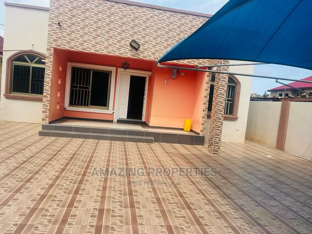 3bdrm House in For Rent 3 Bedrooms for rent
