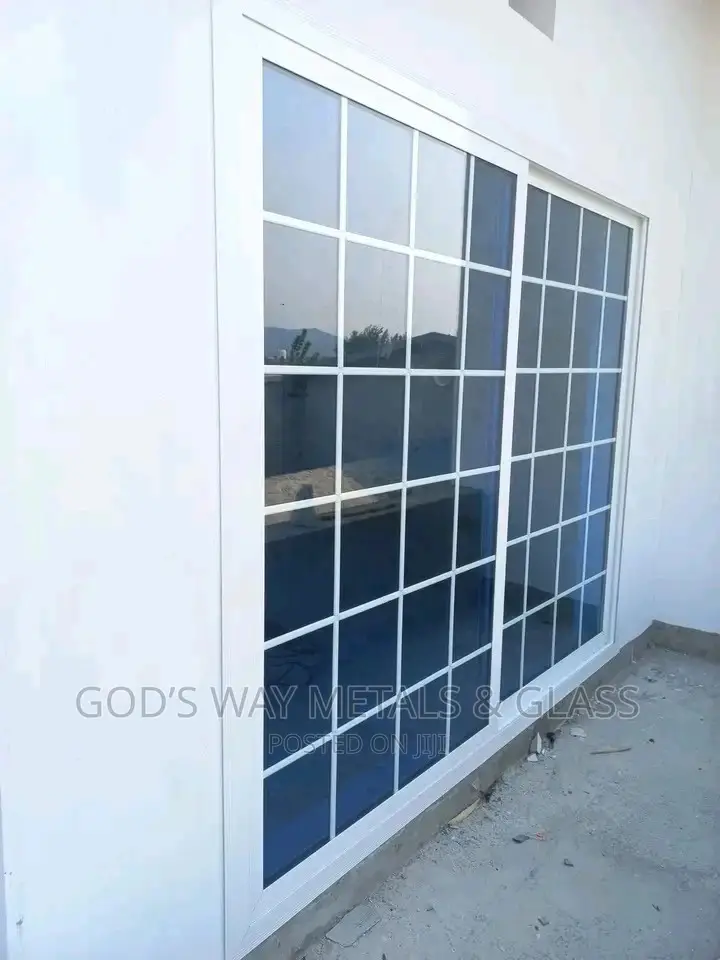 Top Glass Windows Alu and Glass Sliding Windows