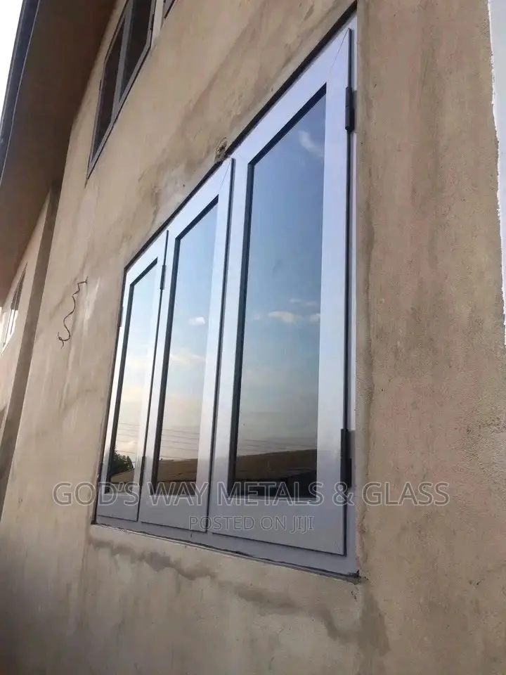 Top Glass Windows Alu and Glass Sliding Windows