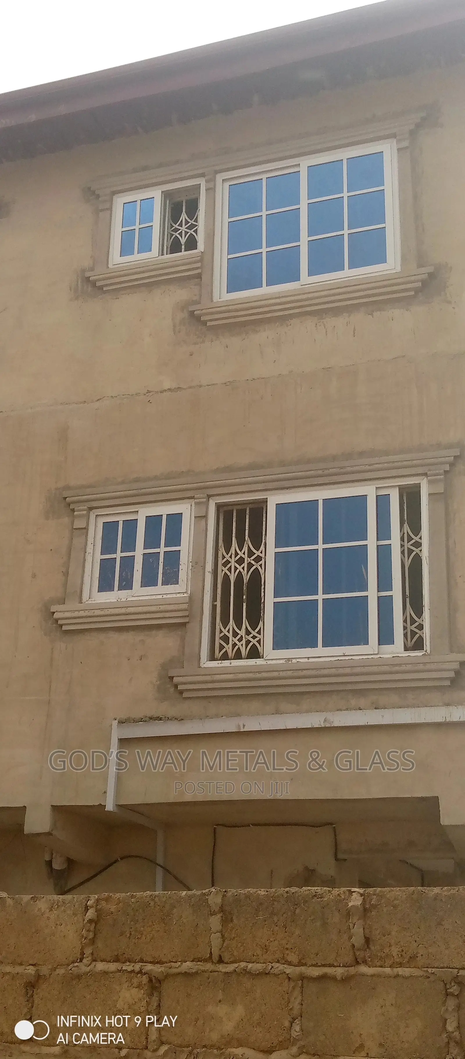 Top Glass Windows Alu and Glass Sliding Windows