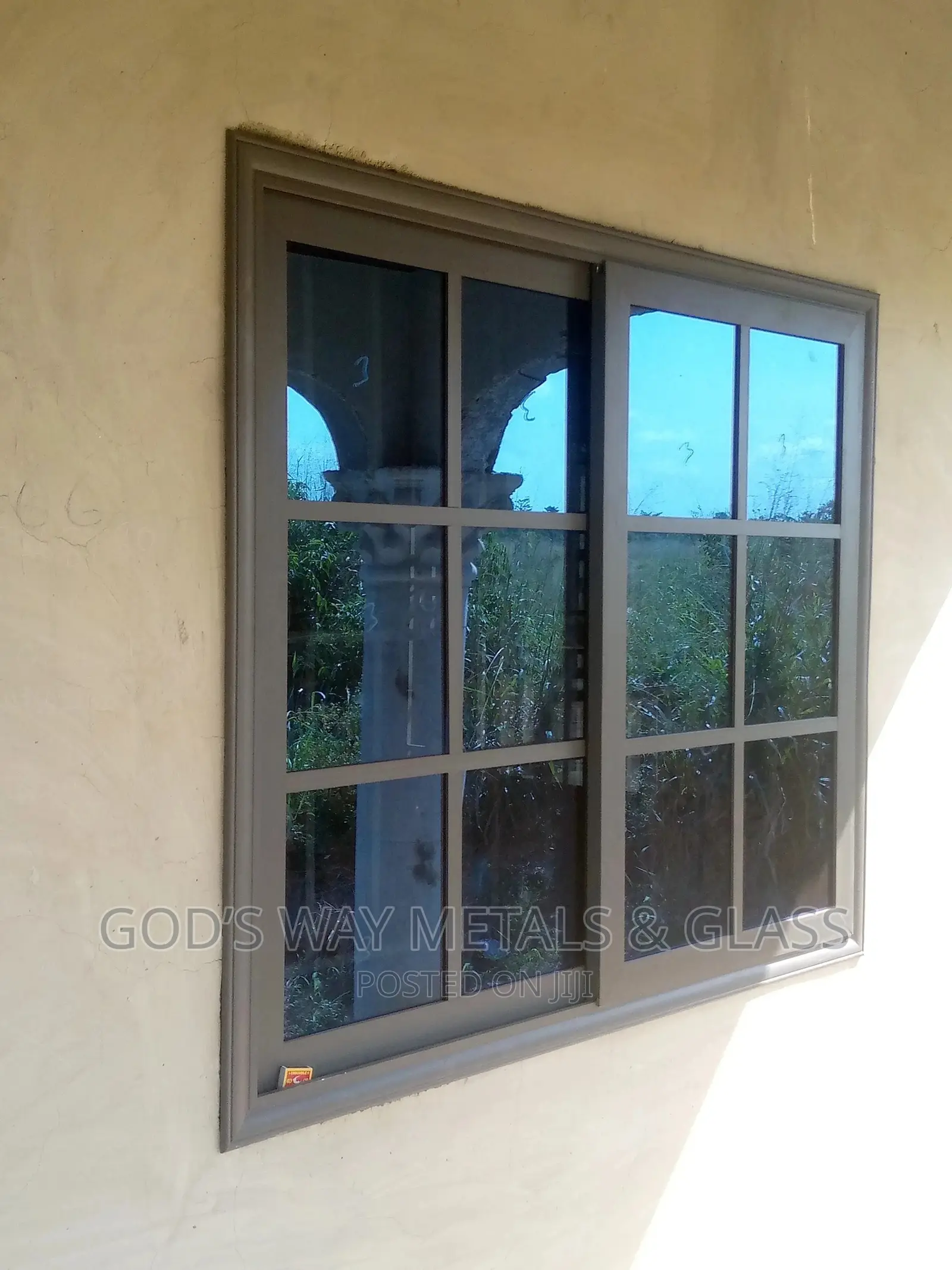 Top Glass Windows Alu and Glass Sliding Windows