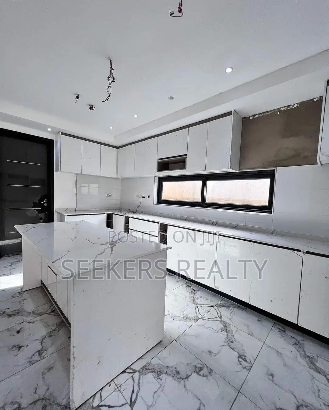 4bdrm House in Seekers Realty, East Legon for Sale