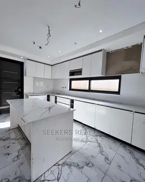 4bdrm House in Seekers Realty, East Legon for Sale
