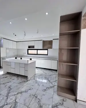 4bdrm House in Seekers Realty, East Legon for Sale