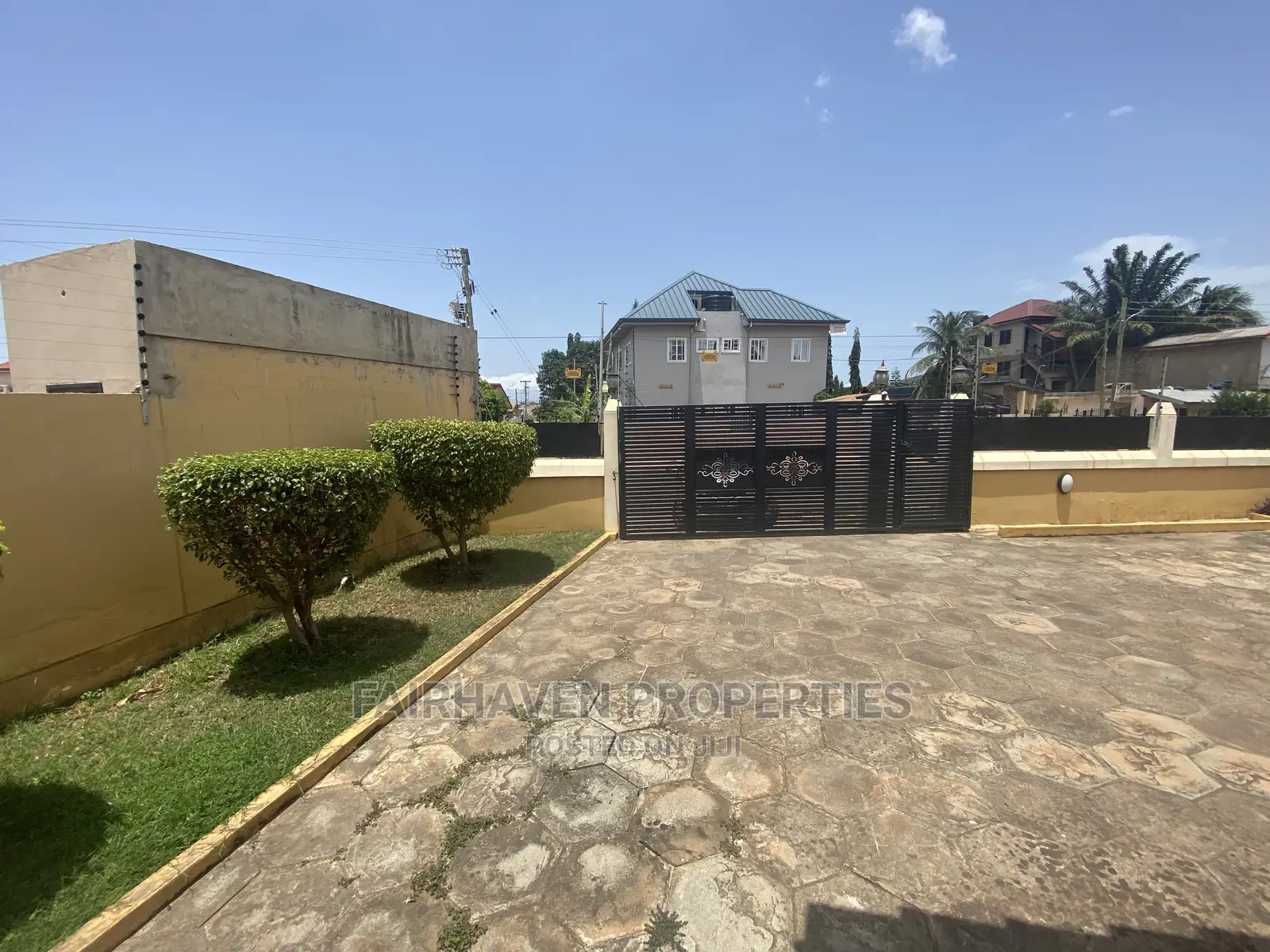 Fully Furnished 3 Bedrooms House at Spintex