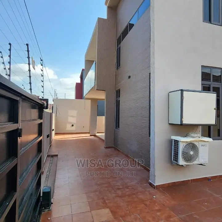 4bdrm Apartment in Accra Metropolitan for Rent