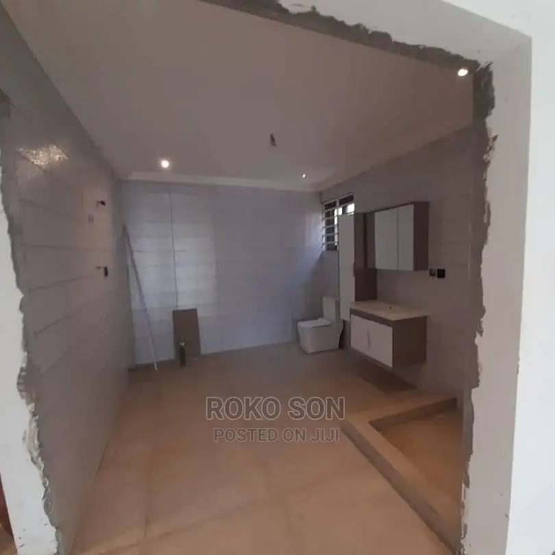 4bdrm Duplex in Dr Roko, Trade Fair for rent