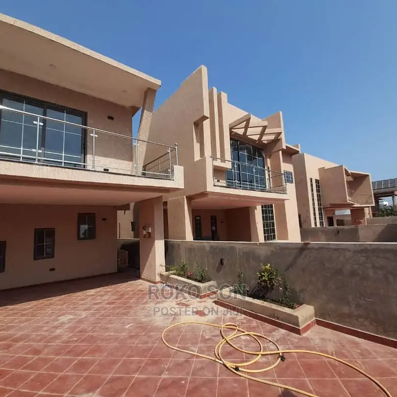 4bdrm Duplex in Dr Roko, Trade Fair for rent