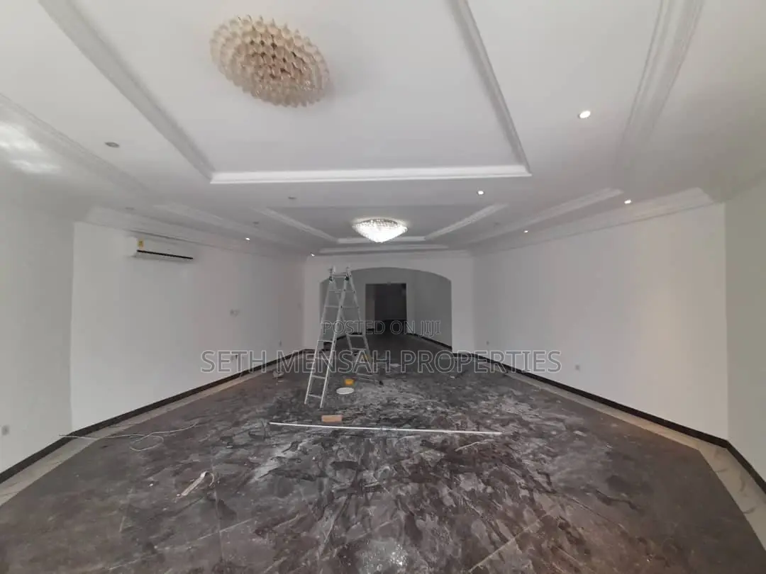 5bdrm Mansion in East Legon for Rent