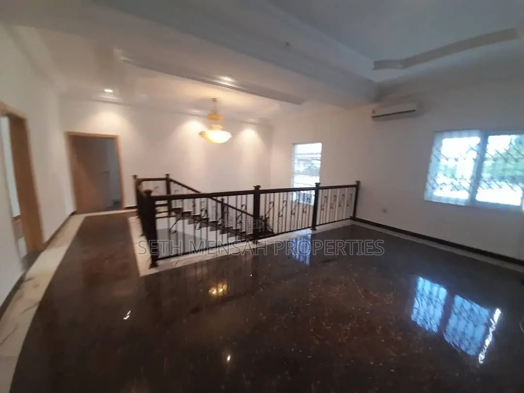 5bdrm Mansion in East Legon for Rent