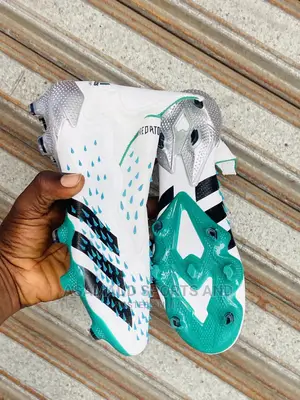 Original Predator Football Boot at Cool Price