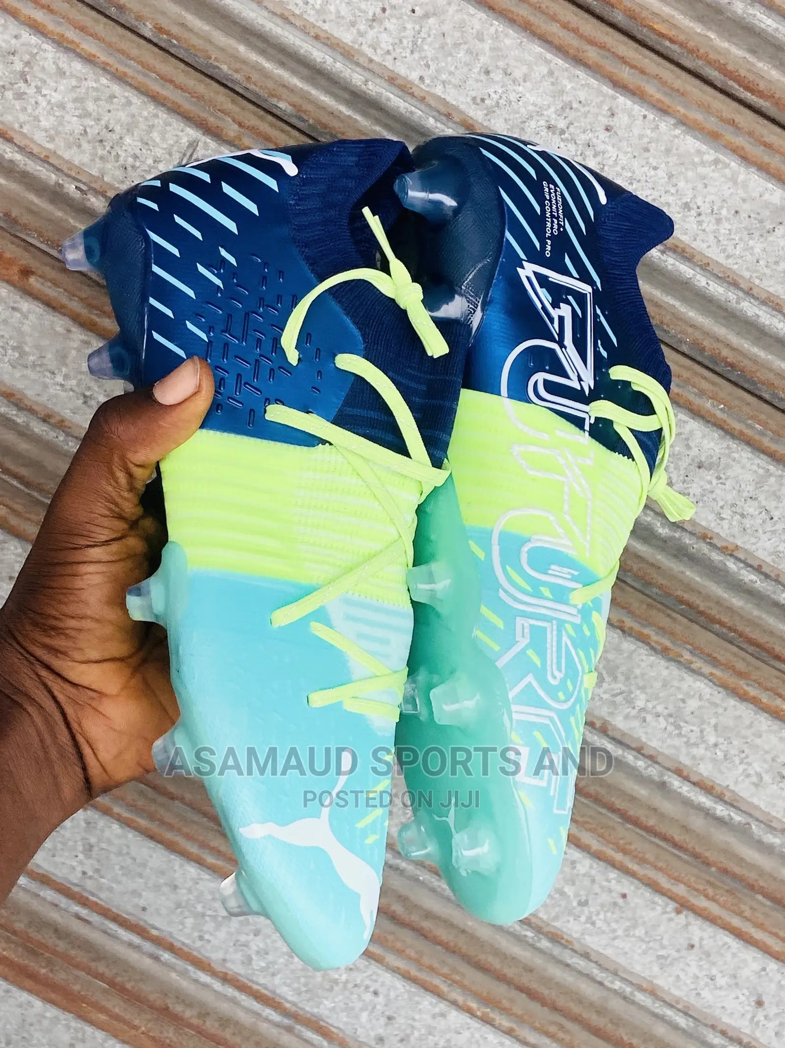 Football Boot At Cool Price