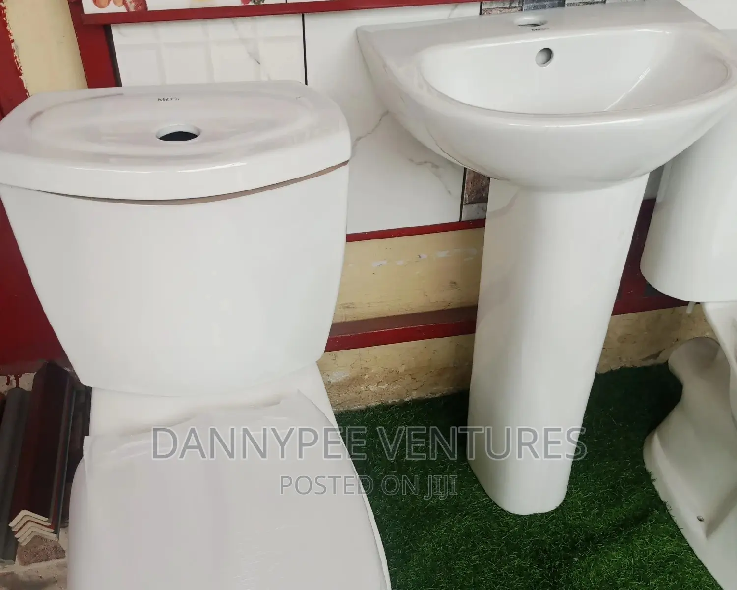 Wc Washhand Basin and Sinks