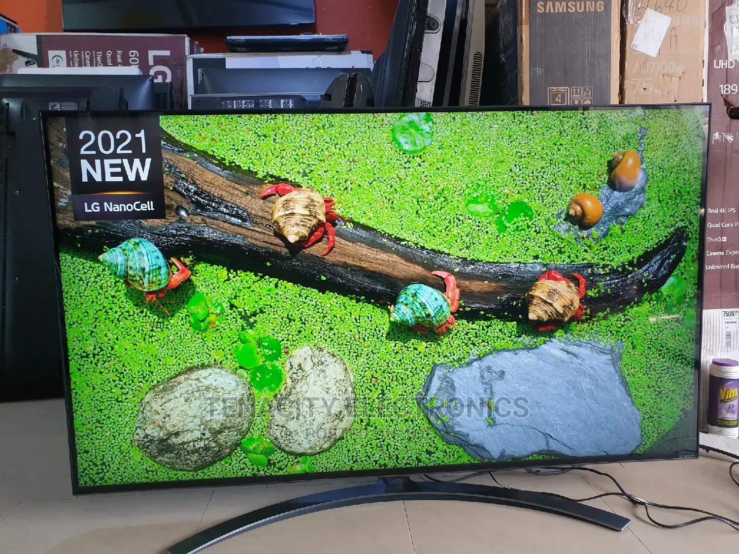 55"Lg Uhd/HDR Nanocell Smart Satellite Tv