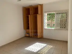 2bdrm House in Regimanuel Estate for sale
