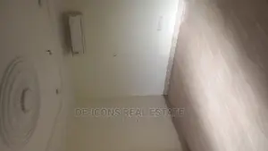 3bdrm Duplex in De-Icons Real Estate, Awutu Senya East Municipal