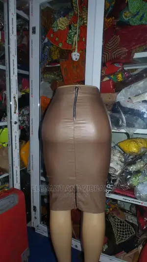 Beautiful Ladies Simple Skirt From Uk