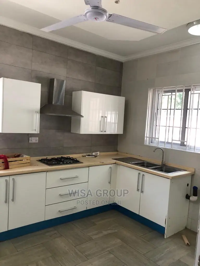 4bdrm Duplex in Wisa Groups, Accra Metropolitan for Rent