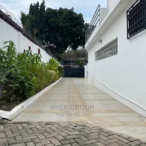 4bdrm Duplex in Wisa Groups, Osu for Rent