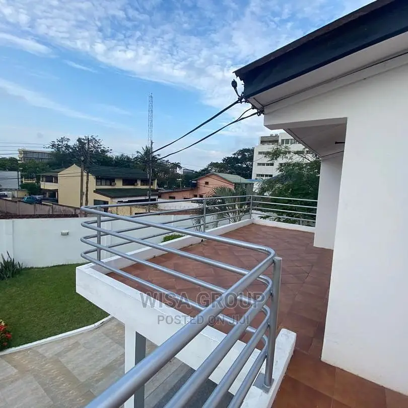 4bdrm Duplex in Wisa Groups, Osu for Rent