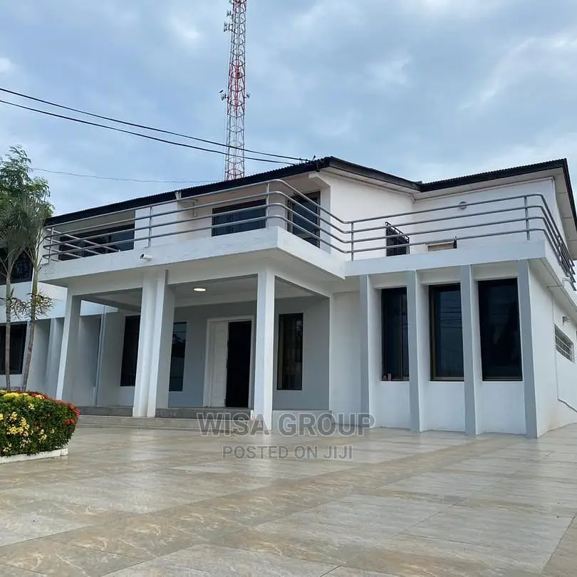 4bdrm Duplex in Wisa Groups, Osu for Rent