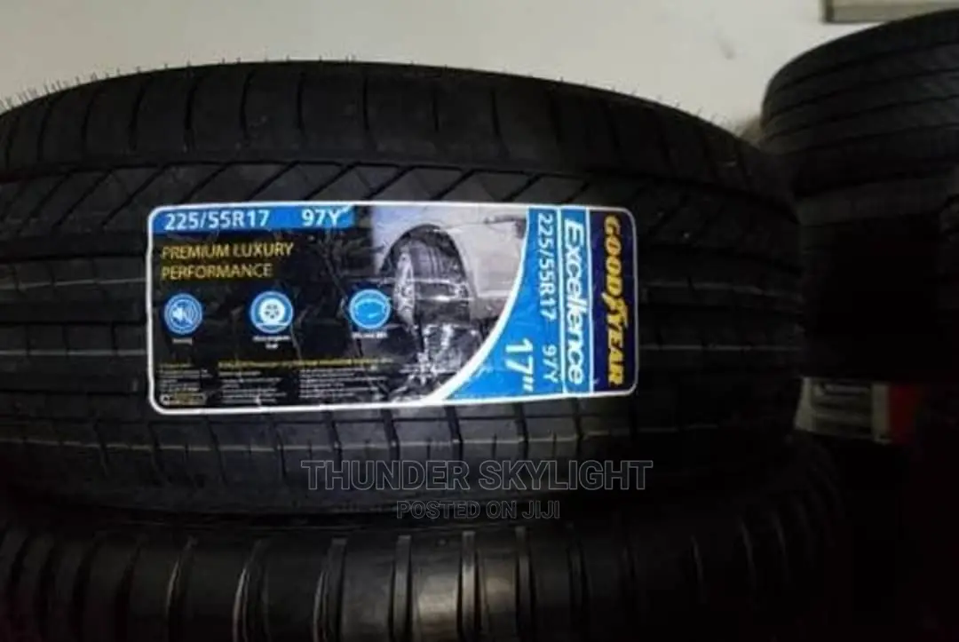 Goodyear 225/55r17 Run Flat All Season Tire