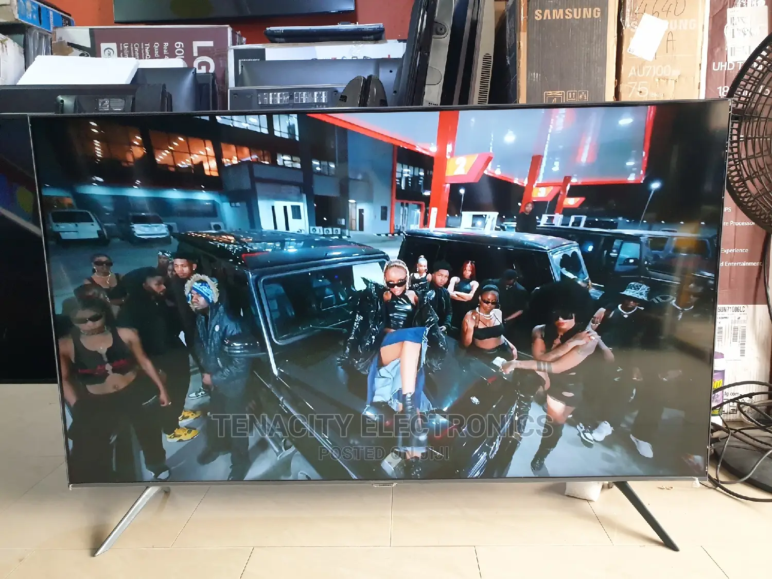 55"Crystal Uhd/HDR Samsung Smart Satellite Tv