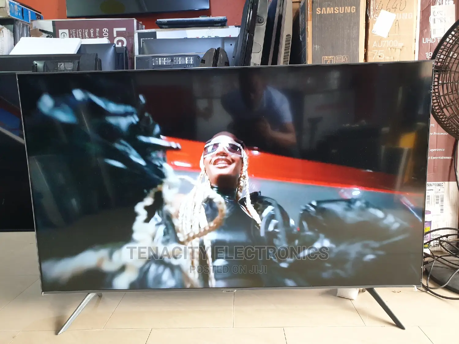 55"Crystal Uhd/HDR Samsung Smart Satellite Tv