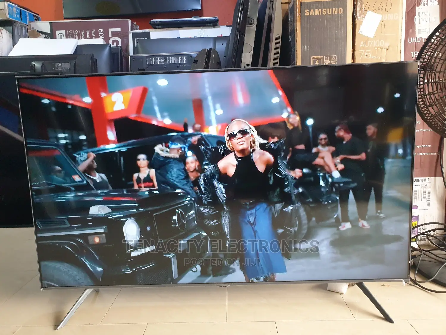 55"Crystal Uhd/HDR Samsung Smart Satellite Tv