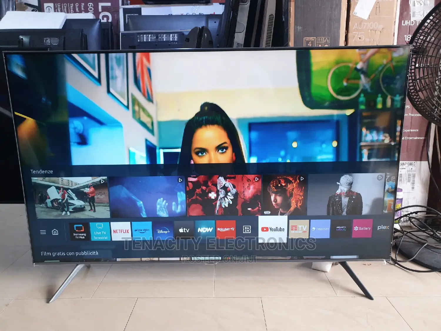 55"Crystal Uhd/HDR Samsung Smart Satellite Tv