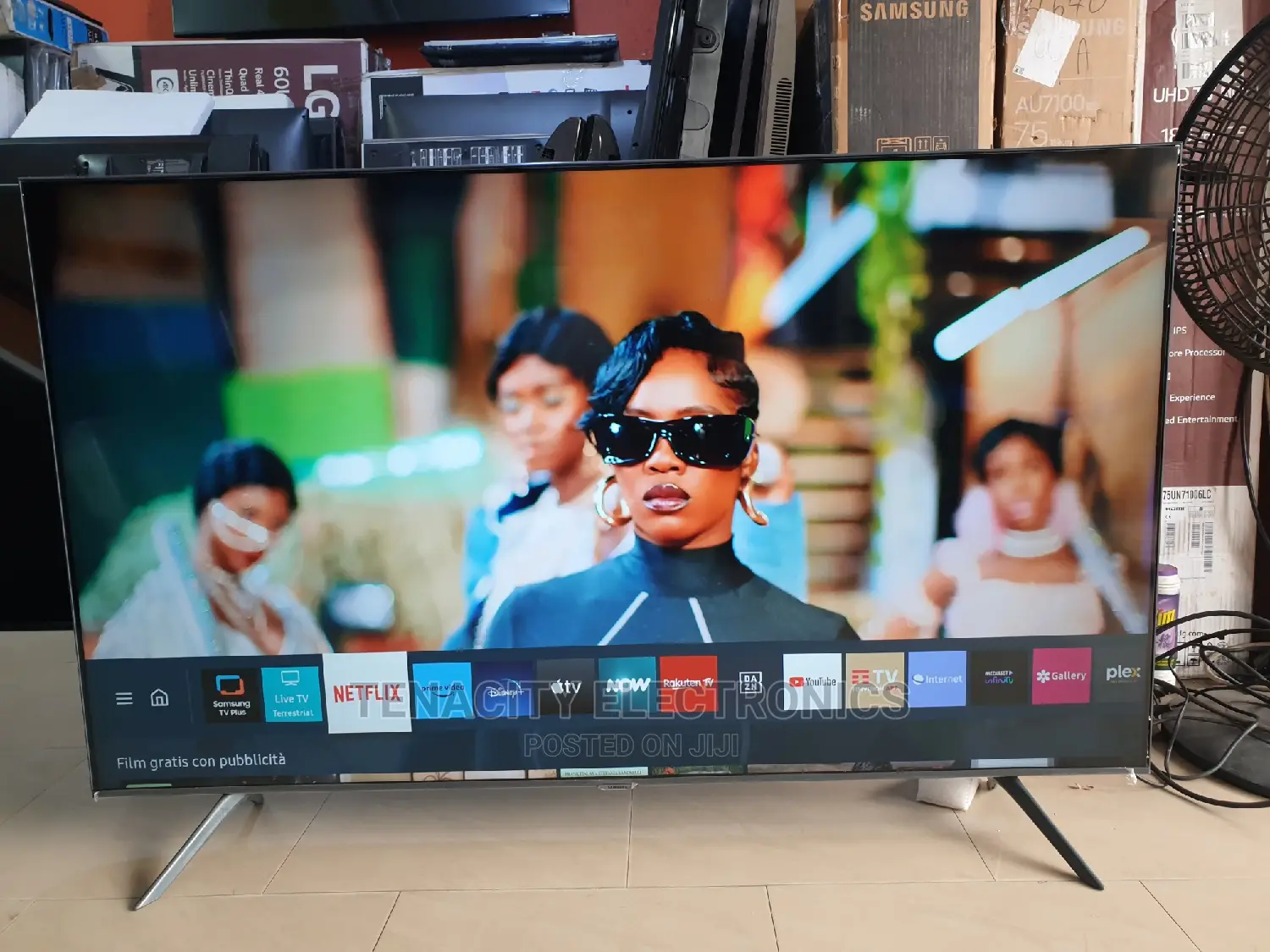 55"Crystal Uhd/HDR Samsung Smart Satellite Tv