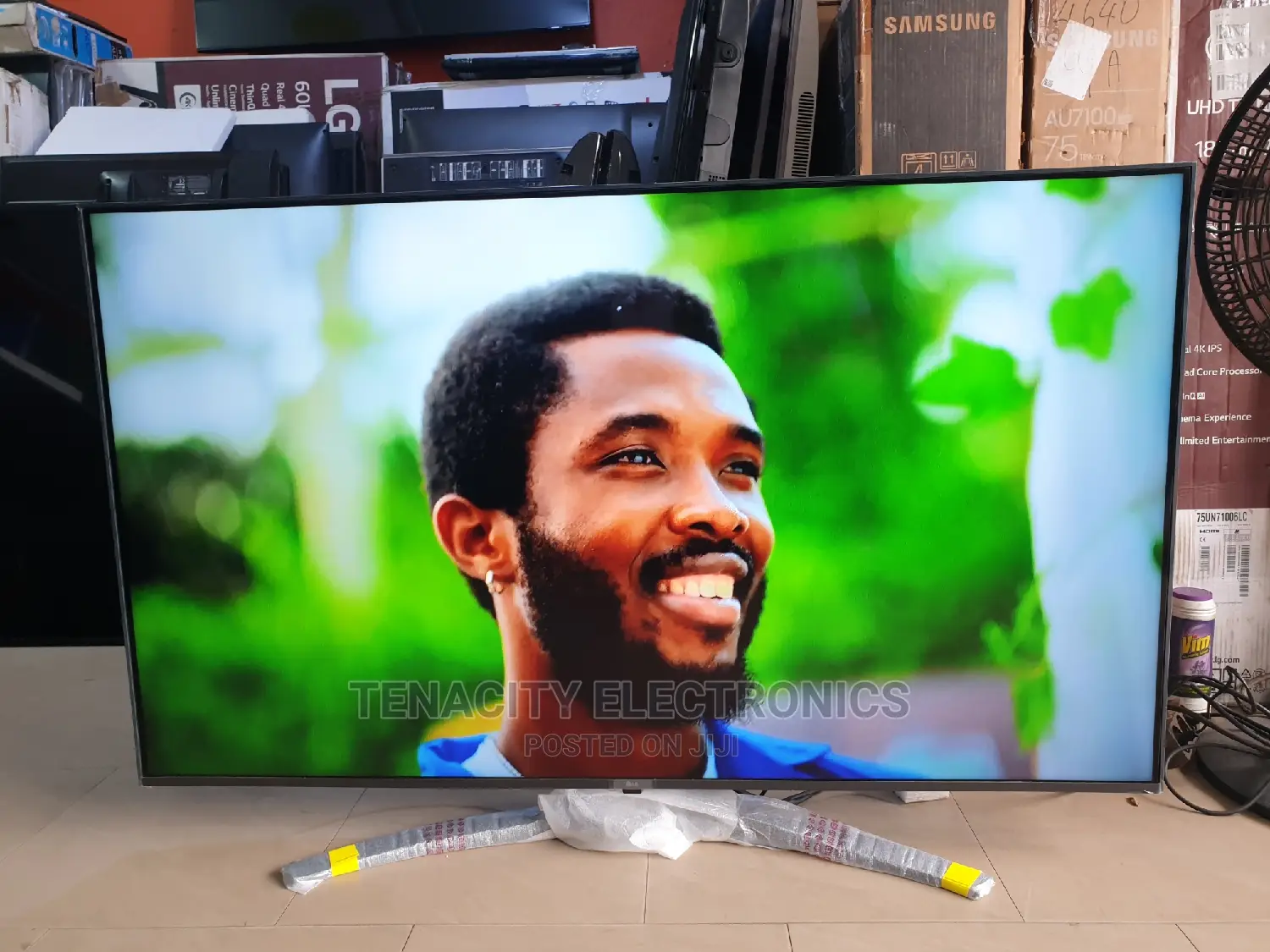 Lg Uhd HDR 55"Inches Edgeless Smart Satellite Tv