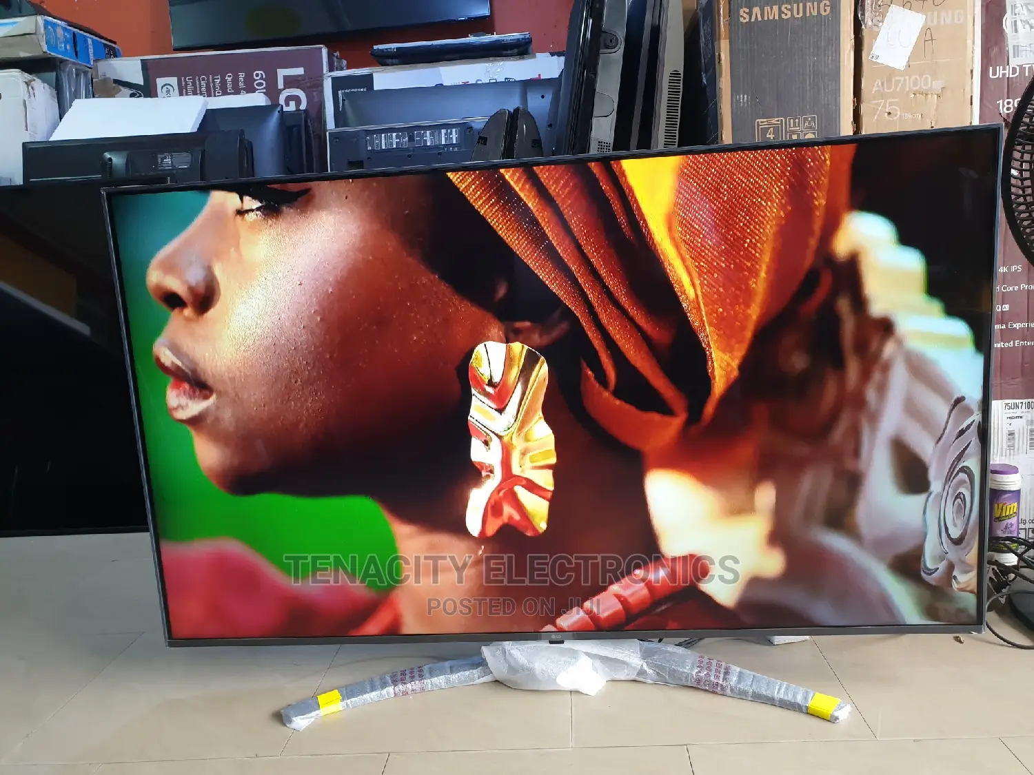 Lg Uhd HDR 55"Inches Edgeless Smart Satellite Tv