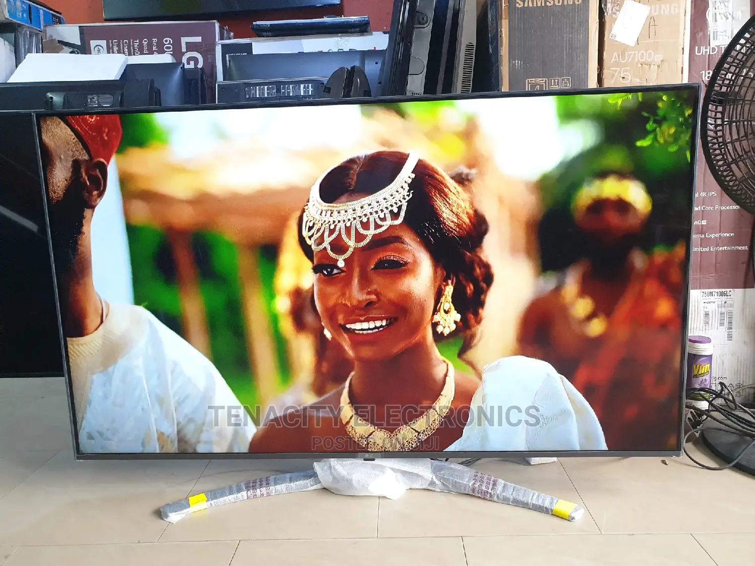 Lg Uhd HDR 55"Inches Edgeless Smart Satellite Tv