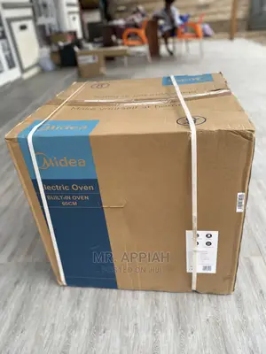 Brand New Midea (65m80m1-012)Microwave 