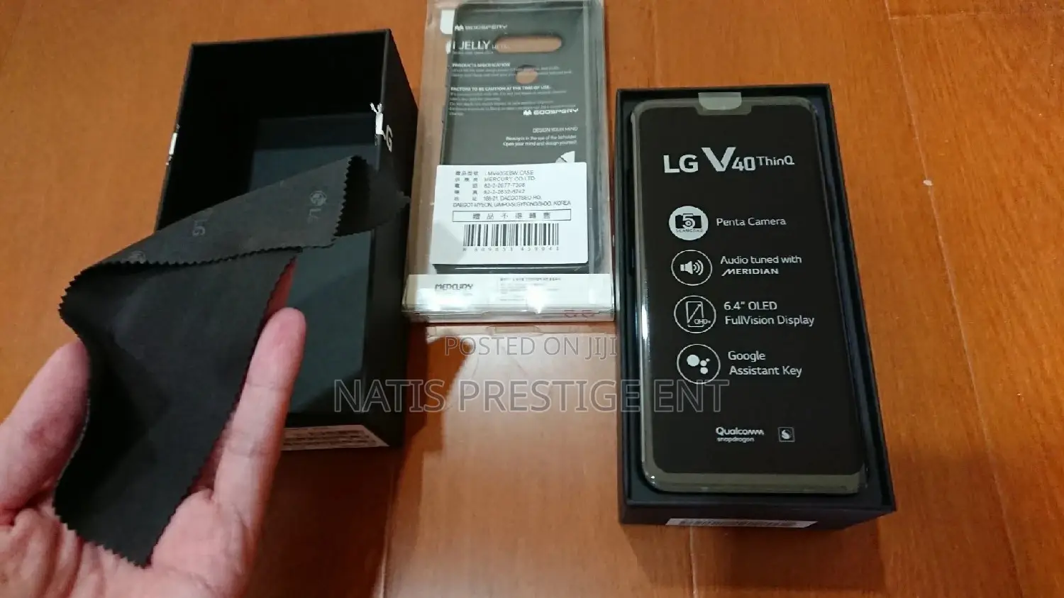 New LG V40 ThinQ 64 GB Black