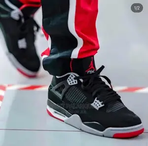 Air Jordan 4