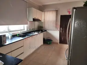 Furnished 2bdrm Townhouse / Terrace in Araba Court, East Legon for rent