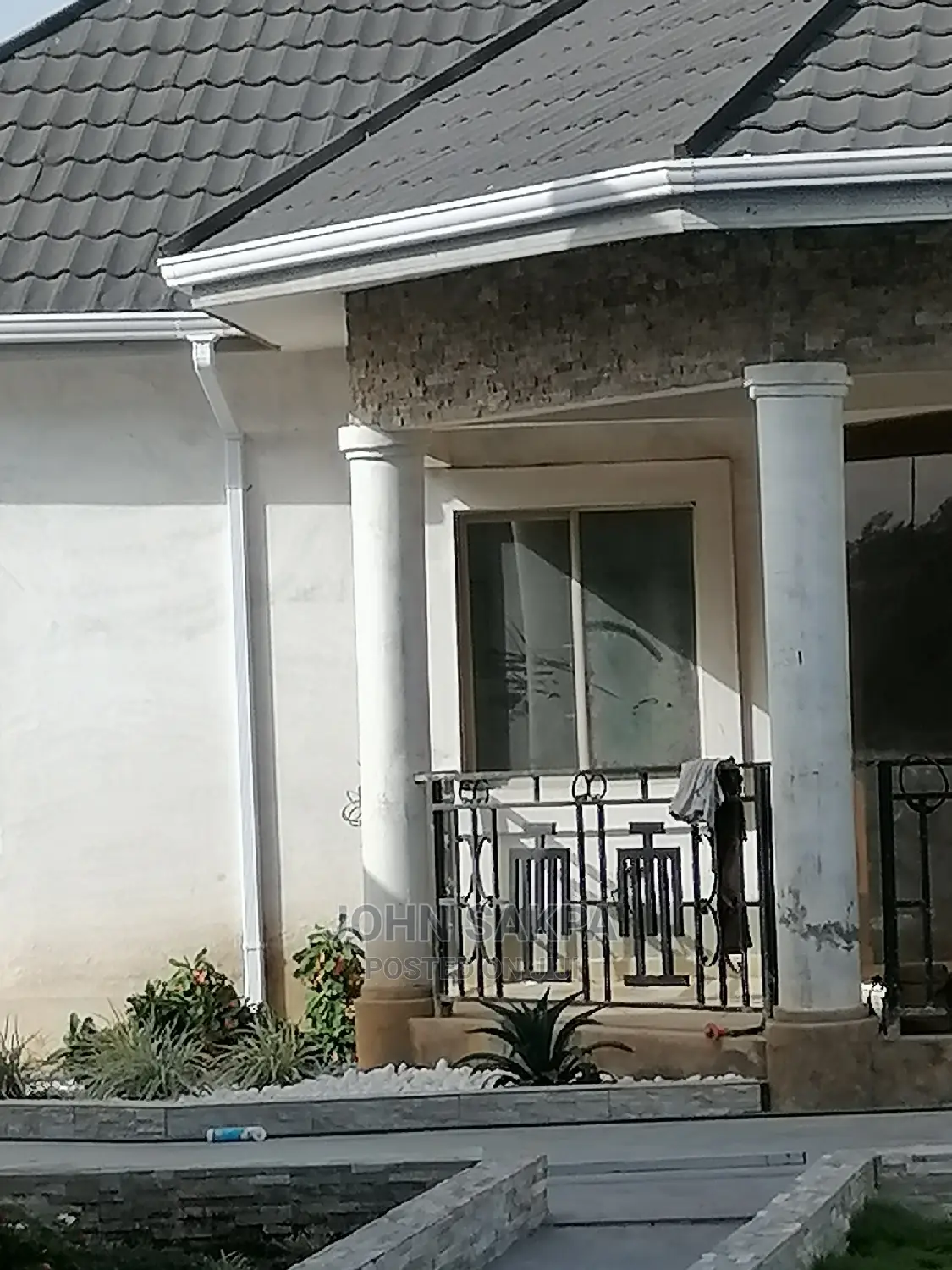 DEMC BV Rain Gutter Supply and Installation