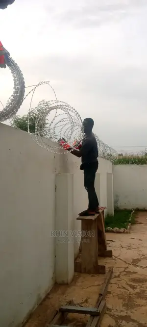 Razor Installations With Power and Without Power
