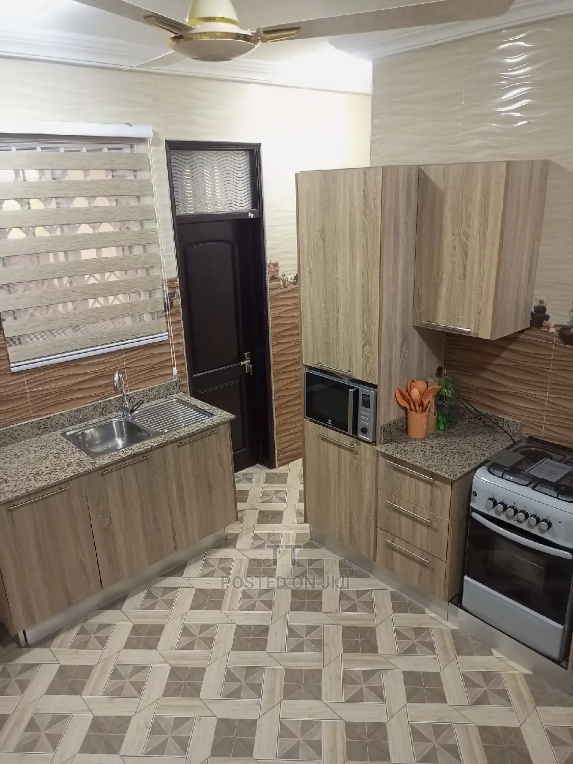 2bdrm Apartment in Teshie Greda for rent