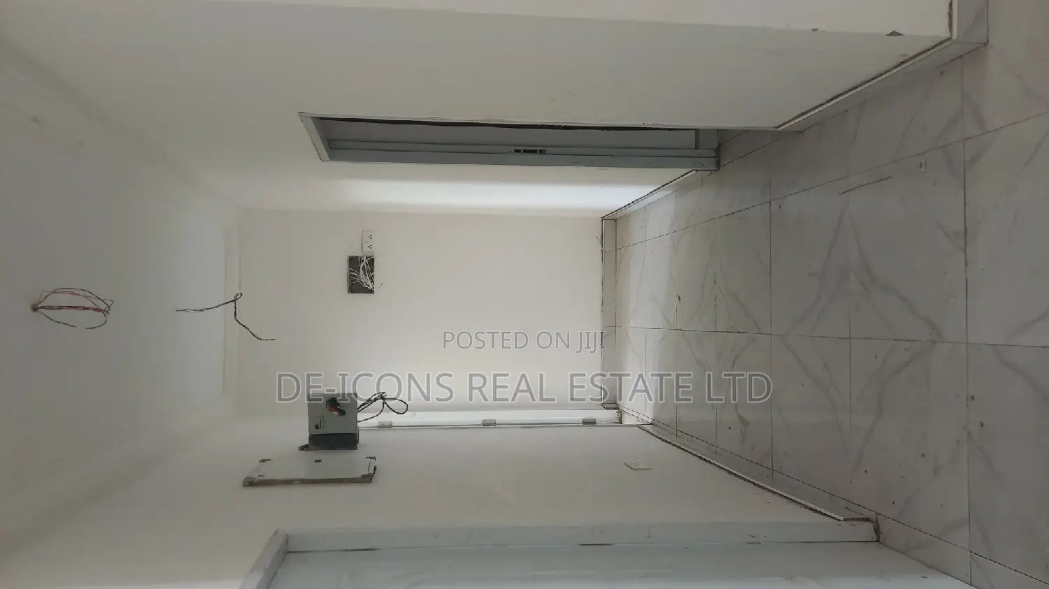 4bdrm Mansion in De-Icons Real Estate, Awutu Senya East Municipal