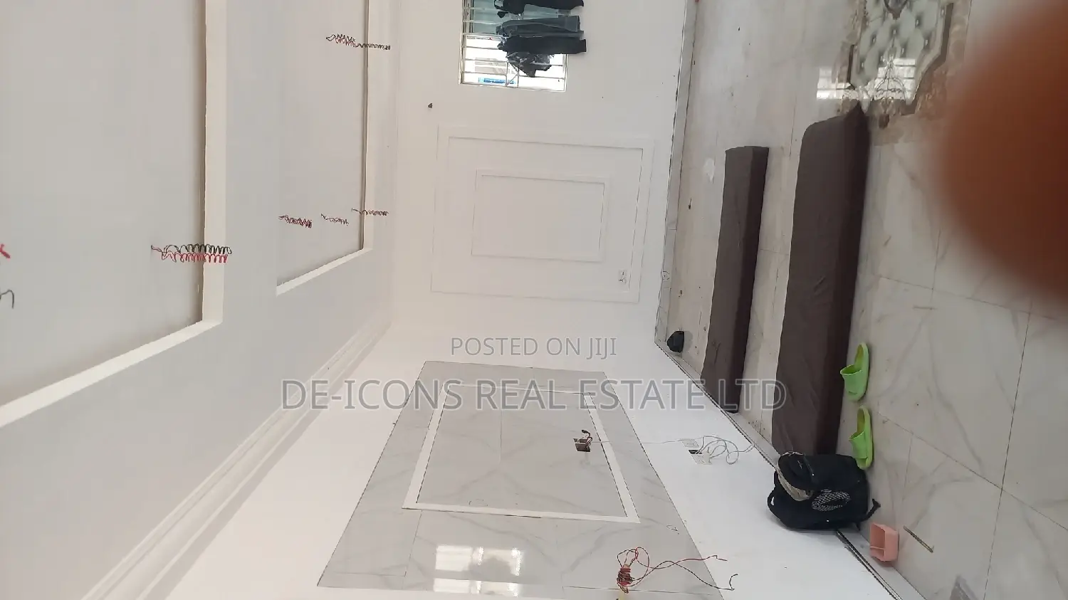 4bdrm Mansion in De-Icons Real Estate, Awutu Senya East Municipal