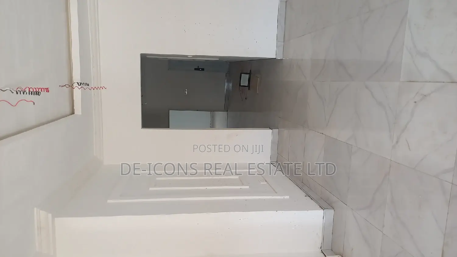 4bdrm Mansion in De-Icons Real Estate, Awutu Senya East Municipal