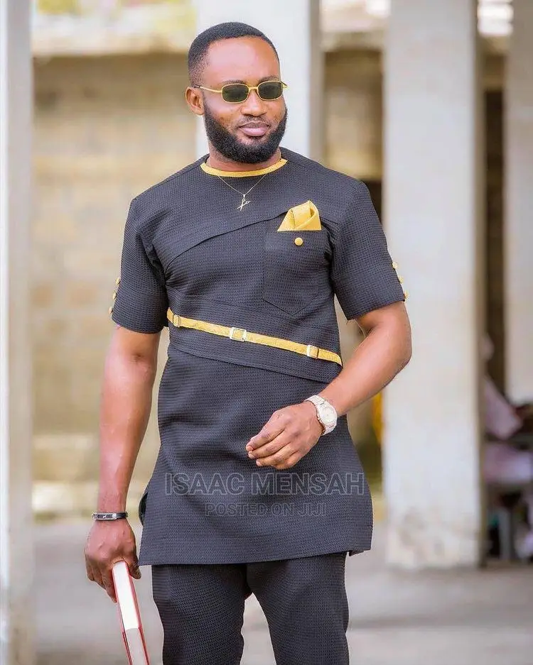 Akuaba-Blaq Fie. You Are What You Wear.