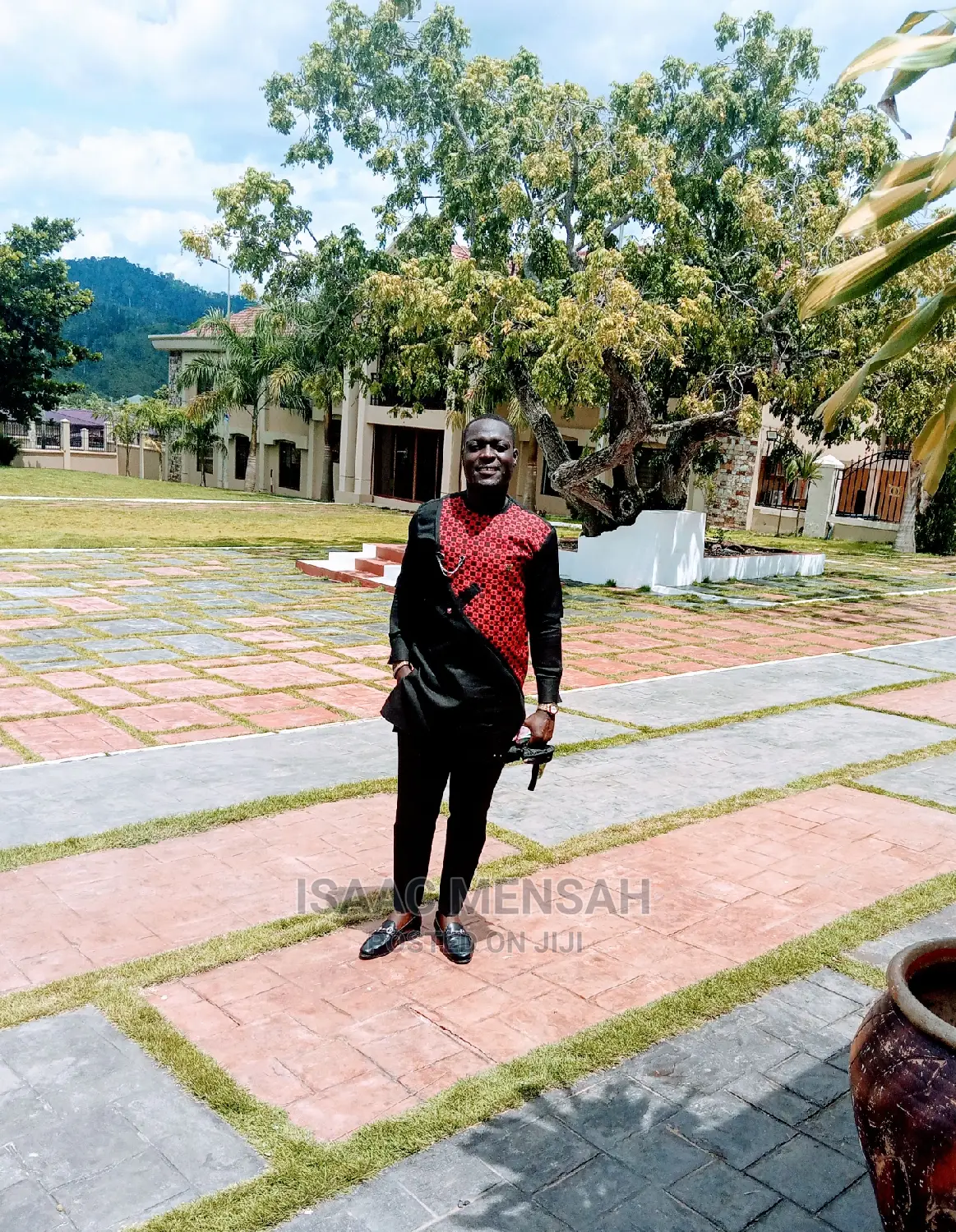 Akuaba-Blaq Fie. You Are What You Wear.