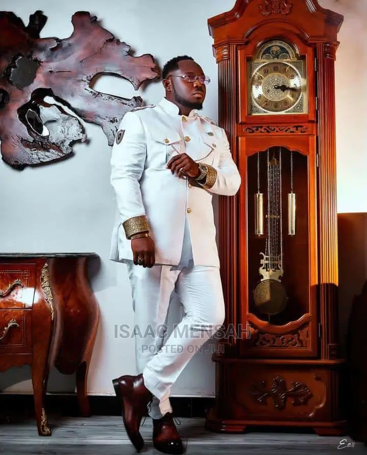 Akuaba-Blaq Fie. You Are What You Wear.