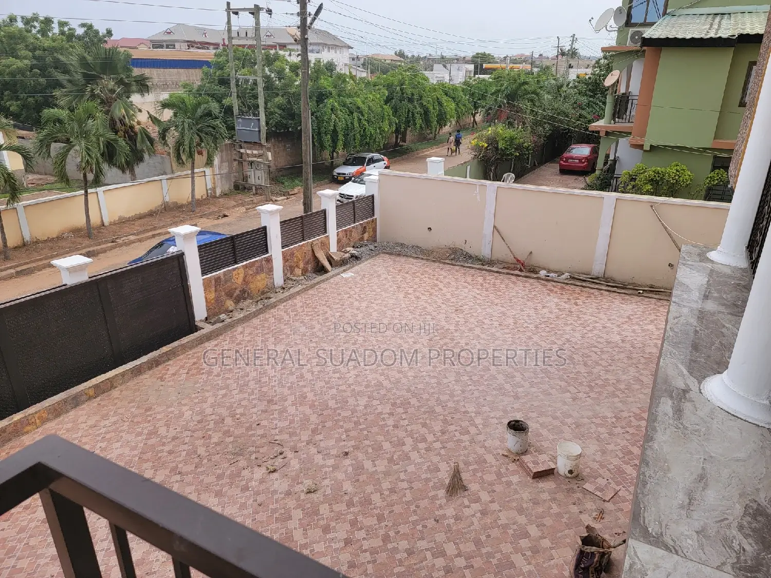 3bdrm Duplex in Suadom Properties, Coca Cola for Rent