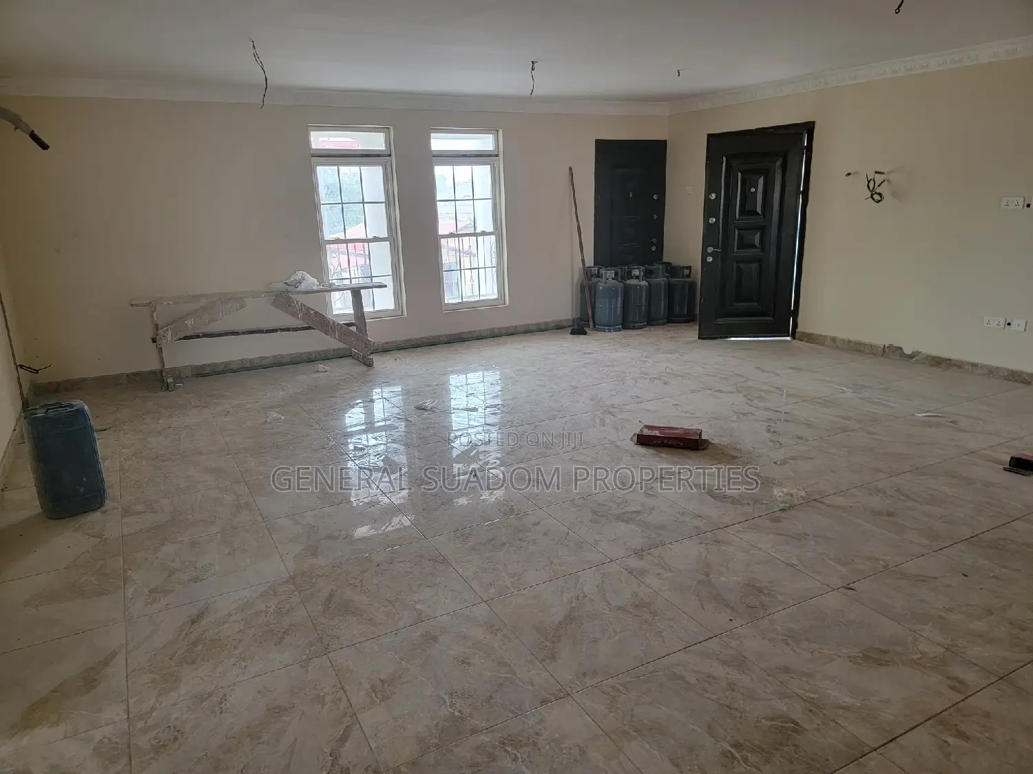 3bdrm Duplex in Suadom Properties, Coca Cola for Rent
