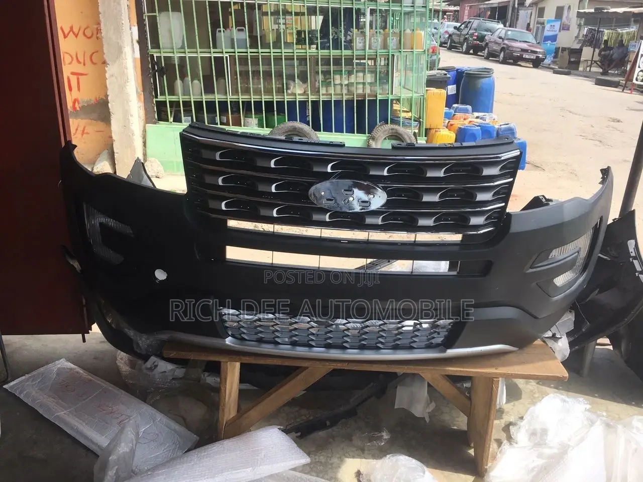 Ford Explorer 2017 Front Bumper Complete
